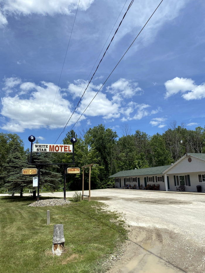 White Star Motel - July 2021 Photo (newer photo)